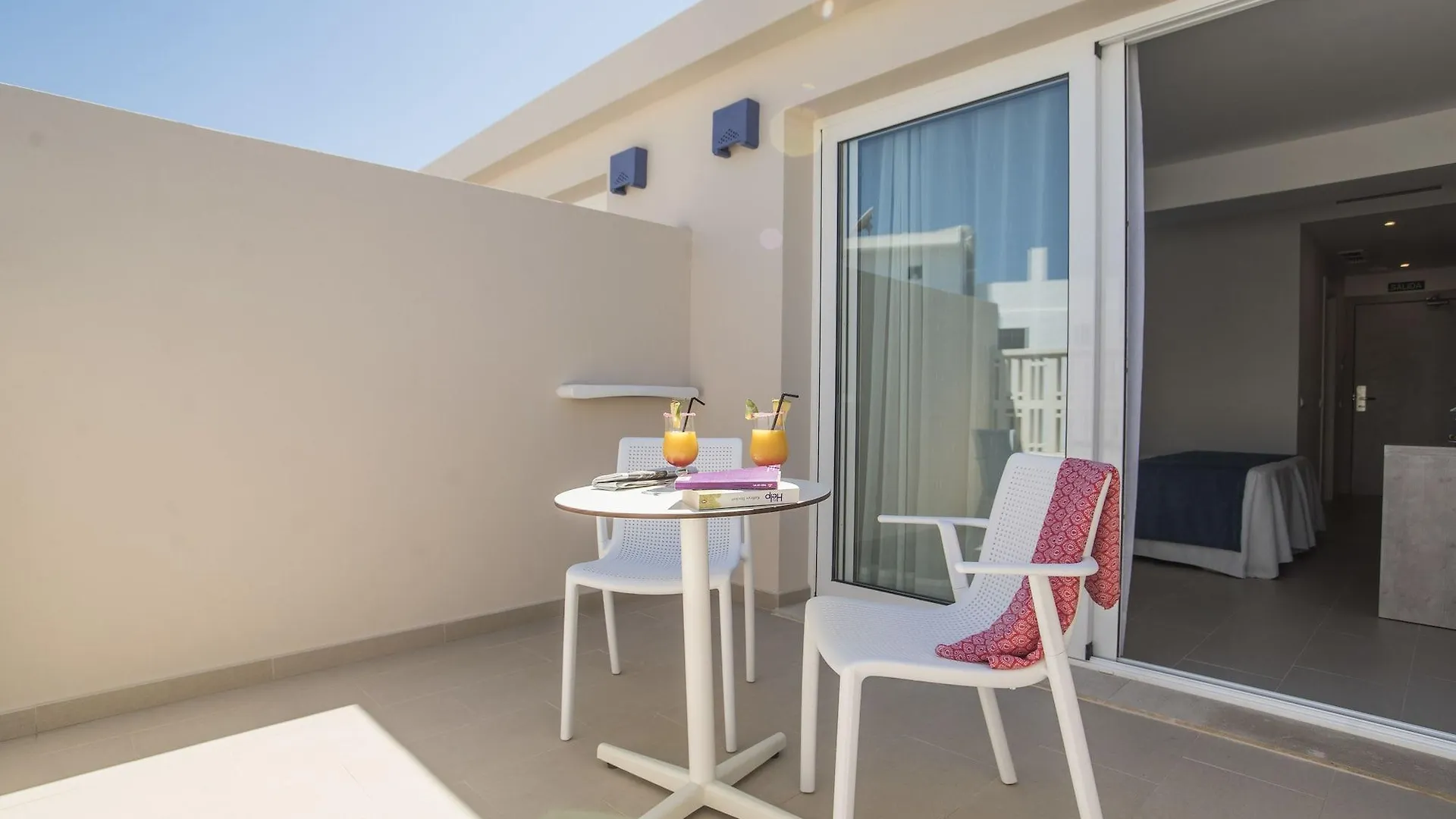 אס פוחולס Hostal Residencia Voramar 3*, אס פוחולס ספרד