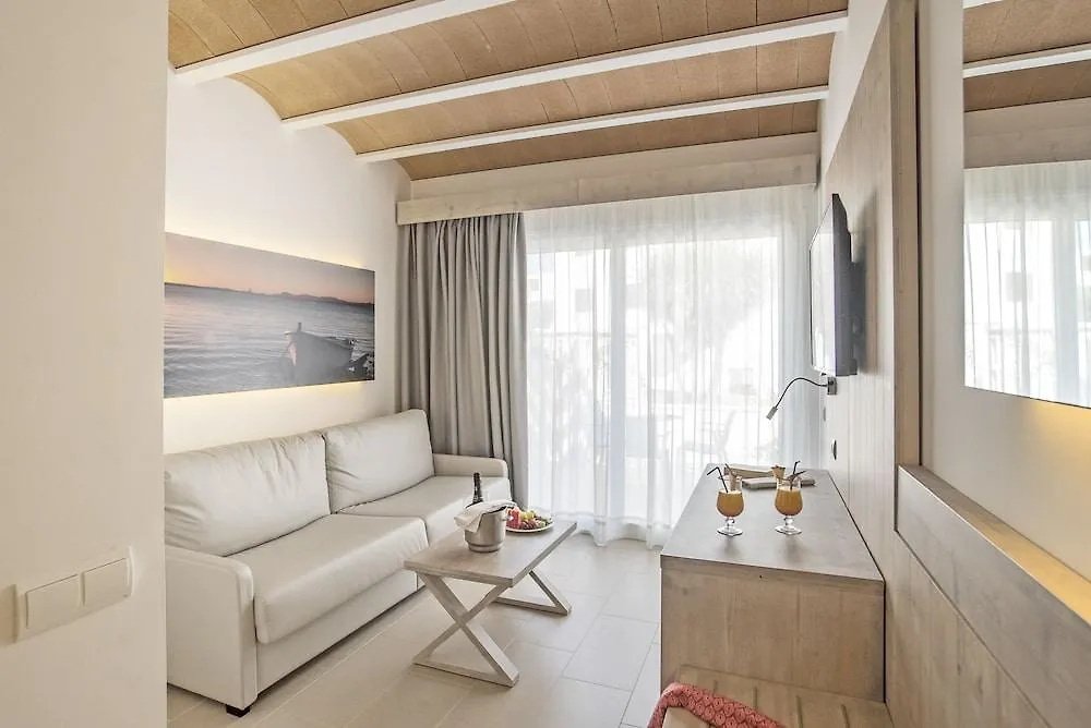 Hotel Hostal Residencia Voramar Es Pujols