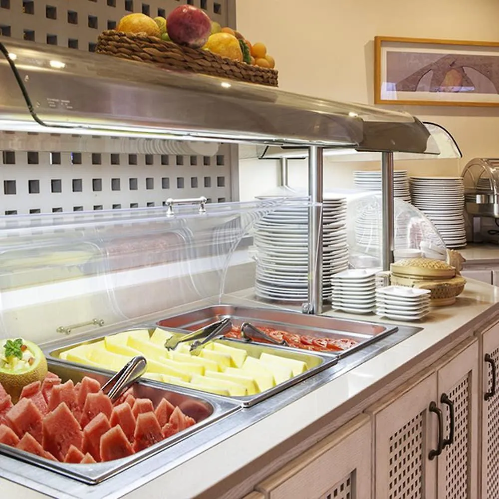מלון אס פוחולס Hostal Residencia Voramar